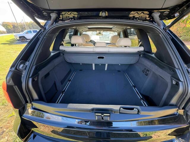 Чорний БМВ Х5, об'ємом двигуна 3 л та пробігом 64 тис. км за 17000 $, фото 14 на Automoto.ua