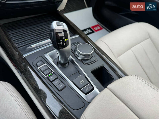 Чорний БМВ Х5, об'ємом двигуна 3 л та пробігом 110 тис. км за 28490 $, фото 29 на Automoto.ua