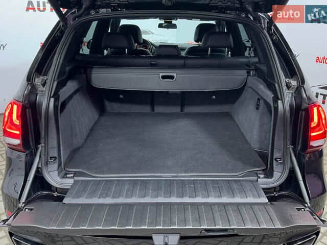 Чорний БМВ Х5, об'ємом двигуна 2.99 л та пробігом 178 тис. км за 38950 $, фото 5 на Automoto.ua