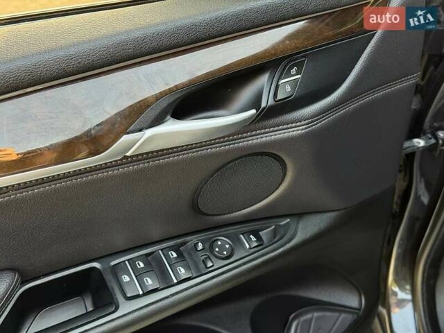 Чорний БМВ Х5, об'ємом двигуна 0 л та пробігом 170 тис. км за 19999 $, фото 20 на Automoto.ua