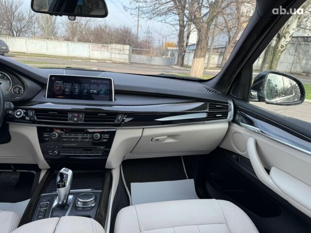 Чорний БМВ Х5, об'ємом двигуна 3 л та пробігом 110 тис. км за 28490 $, фото 19 на Automoto.ua