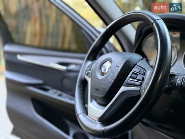 Чорний БМВ Х5, об'ємом двигуна 2 л та пробігом 130 тис. км за 28500 $, фото 65 на Automoto.ua