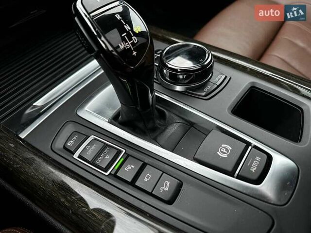 Чорний БМВ Х5, об'ємом двигуна 2.99 л та пробігом 188 тис. км за 37000 $, фото 29 на Automoto.ua