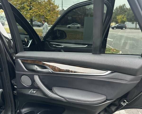 Черный БМВ Х5, объемом двигателя 2 л и пробегом 107 тыс. км за 33000 $, фото 29 на Automoto.ua