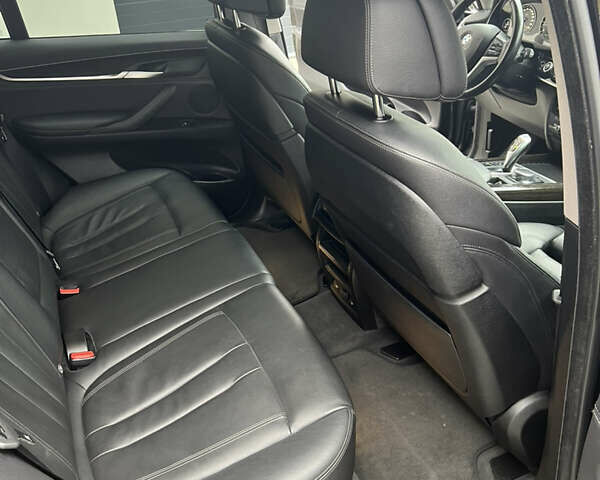 Черный БМВ Х5, объемом двигателя 3 л и пробегом 150 тыс. км за 44900 $, фото 13 на Automoto.ua