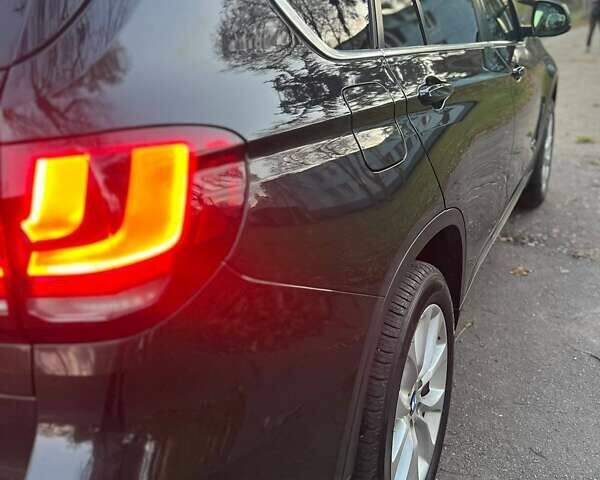 Черный БМВ Х5, объемом двигателя 2 л и пробегом 220 тыс. км за 24900 $, фото 11 на Automoto.ua