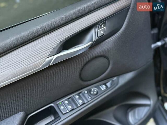 Чорний БМВ Х5, об'ємом двигуна 2 л та пробігом 130 тис. км за 28500 $, фото 46 на Automoto.ua