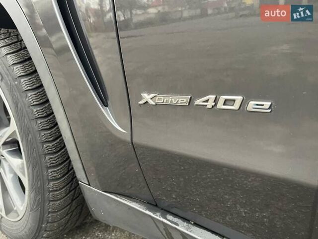 Черный БМВ Х5, объемом двигателя 2 л и пробегом 142 тыс. км за 25000 $, фото 8 на Automoto.ua