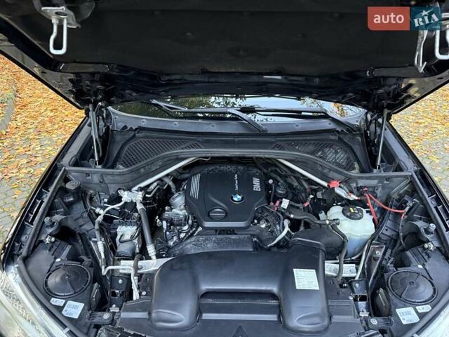 Черный БМВ Х5, объемом двигателя 2 л и пробегом 130 тыс. км за 26500 $, фото 88 на Automoto.ua