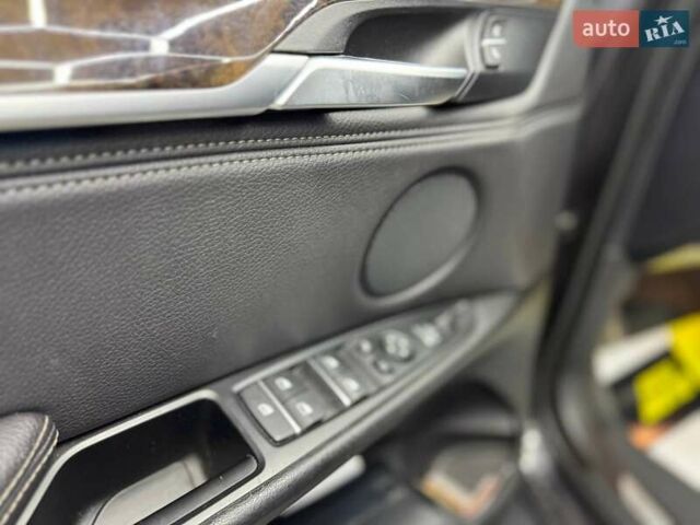БМВ Х5 2017 в Черновцах на Automoto.ua Черный БМВ Х5, объемом двигателя 2.99 л и пробегом 210 тыс. км за 35000 $, фото 6 на Automoto.ua