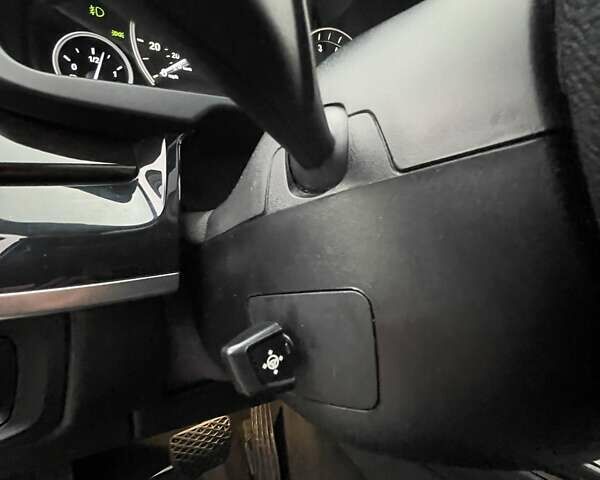 Черный БМВ Х5, объемом двигателя 2 л и пробегом 142 тыс. км за 25000 $, фото 14 на Automoto.ua