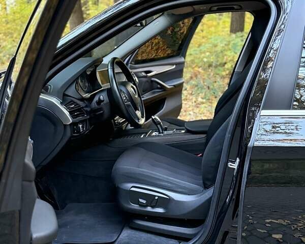 Чорний БМВ Х5, об'ємом двигуна 2 л та пробігом 130 тис. км за 28500 $, фото 53 на Automoto.ua