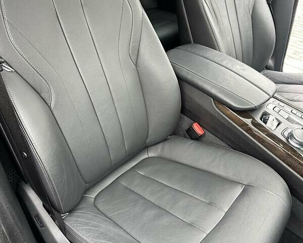 Черный БМВ Х5, объемом двигателя 2 л и пробегом 107 тыс. км за 33000 $, фото 31 на Automoto.ua