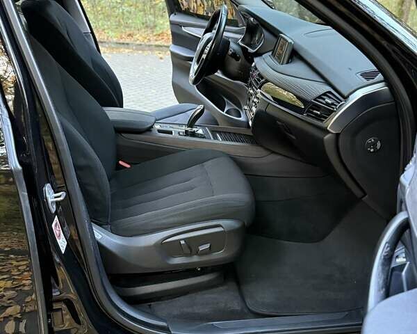 Чорний БМВ Х5, об'ємом двигуна 2 л та пробігом 130 тис. км за 28500 $, фото 72 на Automoto.ua