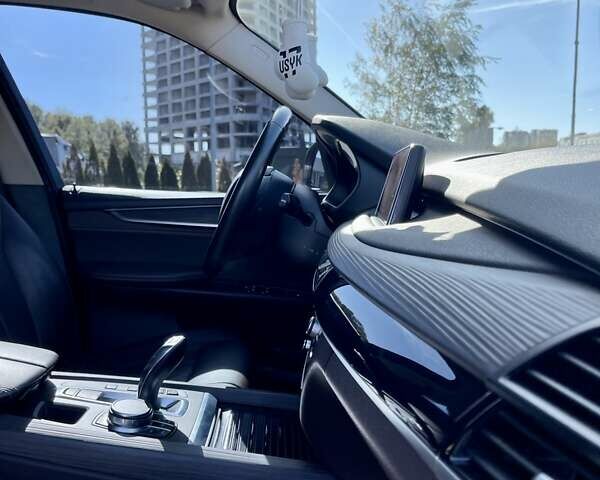 Чорний БМВ Х5, об'ємом двигуна 2 л та пробігом 100 тис. км за 38000 $, фото 16 на Automoto.ua