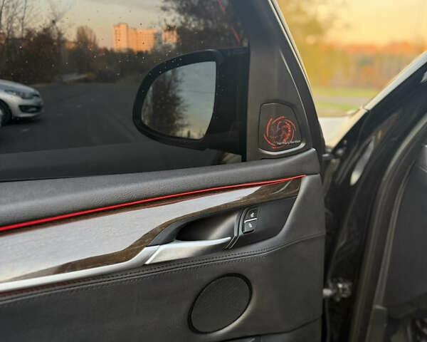 БМВ Х5 2017 в Кривом Роге на Automoto.ua Черный БМВ Х5, объемом двигателя 2 л и пробегом 180 тыс. км за 35000 $, фото 19 на Automoto.ua