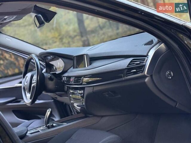 Чорний БМВ Х5, об'ємом двигуна 2 л та пробігом 130 тис. км за 28500 $, фото 62 на Automoto.ua