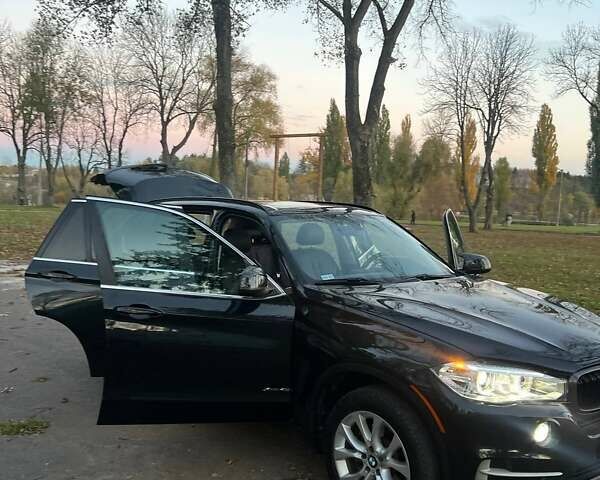 Черный БМВ Х5, объемом двигателя 2 л и пробегом 220 тыс. км за 24900 $, фото 130 на Automoto.ua