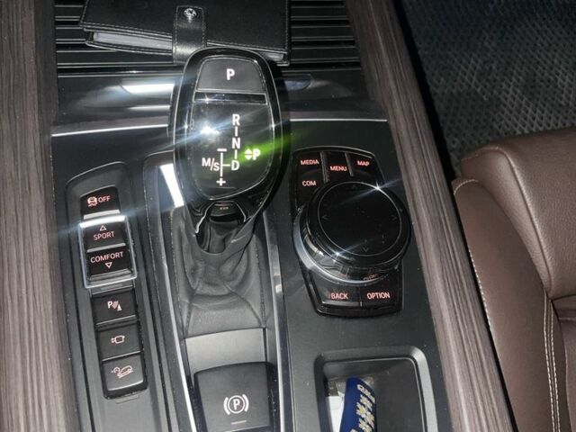 Чорний БМВ Х5, об'ємом двигуна 2 л та пробігом 116 тис. км за 41000 $, фото 5 на Automoto.ua