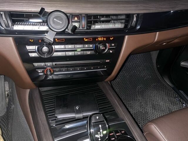 Чорний БМВ Х5, об'ємом двигуна 2 л та пробігом 116 тис. км за 41000 $, фото 8 на Automoto.ua