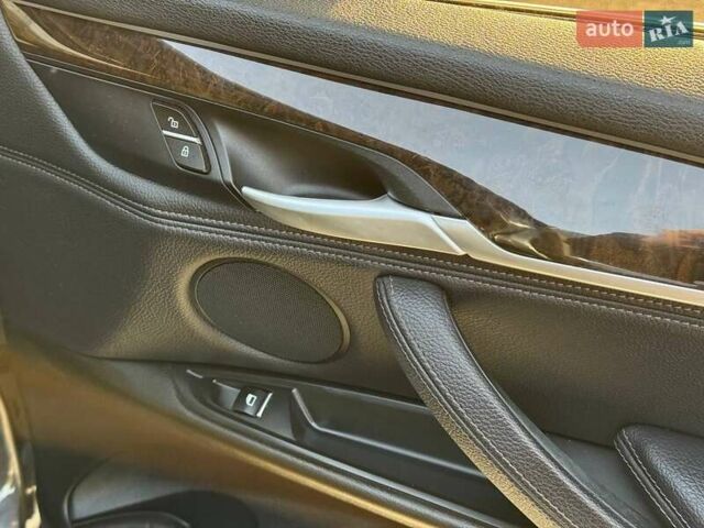 Чорний БМВ Х5, об'ємом двигуна 0 л та пробігом 170 тис. км за 19999 $, фото 36 на Automoto.ua