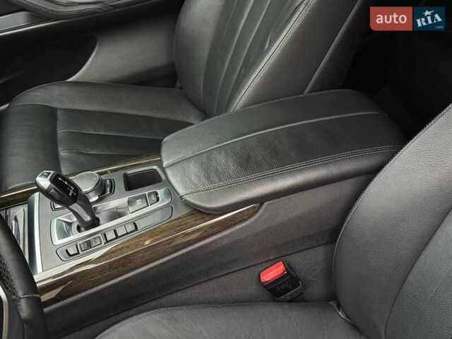 Черный БМВ Х5, объемом двигателя 3 л и пробегом 236 тыс. км за 26999 $, фото 21 на Automoto.ua
