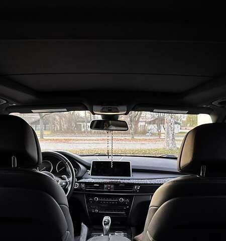 Черный БМВ Х5, объемом двигателя 2.98 л и пробегом 256 тыс. км за 25000 $, фото 10 на Automoto.ua