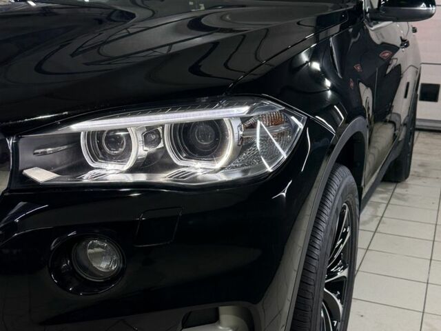 Черный БМВ Х5, объемом двигателя 2 л и пробегом 235 тыс. км за 27500 $, фото 2 на Automoto.ua