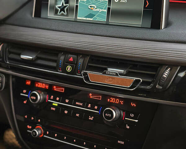 Черный БМВ Х5, объемом двигателя 2 л и пробегом 235 тыс. км за 25700 $, фото 6 на Automoto.ua