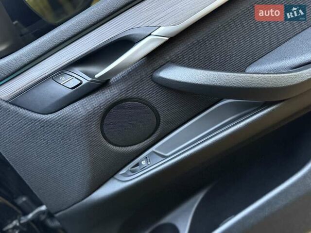 Черный БМВ Х5, объемом двигателя 2 л и пробегом 130 тыс. км за 26500 $, фото 45 на Automoto.ua