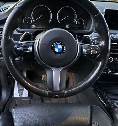 Черный БМВ Х5, объемом двигателя 2.98 л и пробегом 256 тыс. км за 25000 $, фото 5 на Automoto.ua