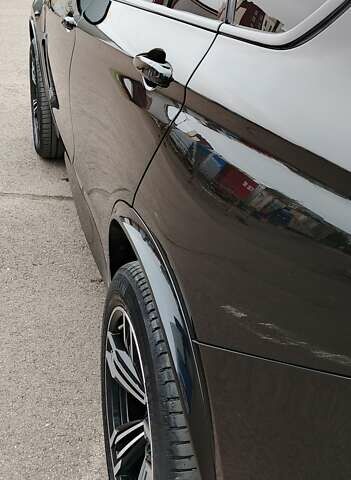 Чорний БМВ Х5, об'ємом двигуна 2 л та пробігом 200 тис. км за 26500 $, фото 15 на Automoto.ua