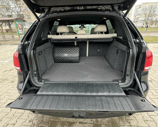 Черный БМВ Х5, объемом двигателя 2 л и пробегом 250 тыс. км за 28000 $, фото 4 на Automoto.ua