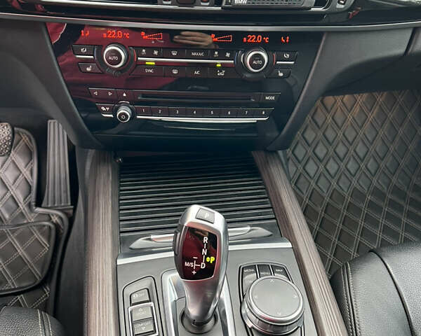 Чорний БМВ Х5, об'ємом двигуна 2 л та пробігом 96 тис. км за 34999 $, фото 14 на Automoto.ua