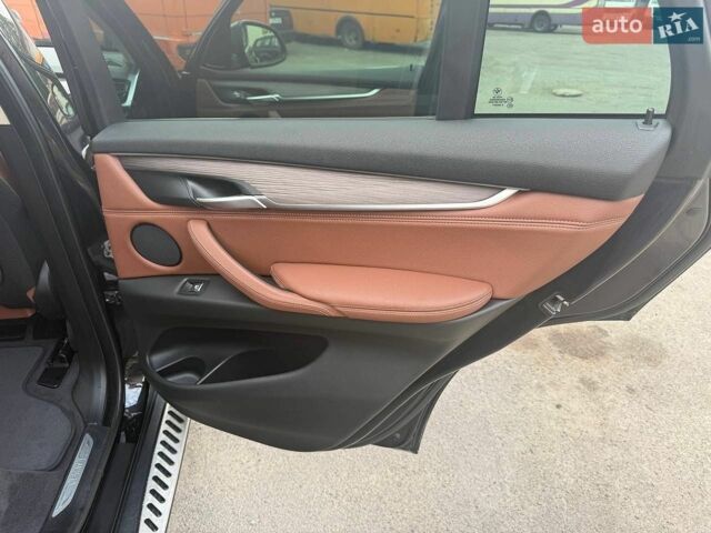 Чорний БМВ Х5, об'ємом двигуна 2 л та пробігом 227 тис. км за 25000 $, фото 38 на Automoto.ua