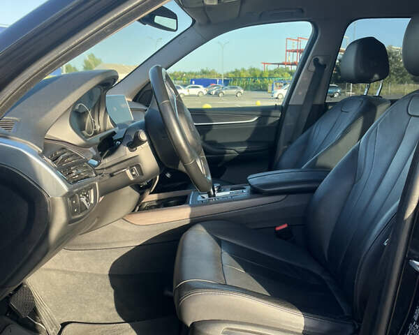 Черный БМВ Х5, объемом двигателя 2 л и пробегом 168 тыс. км за 31500 $, фото 7 на Automoto.ua