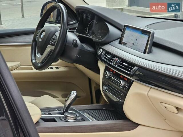 Черный БМВ Х5, объемом двигателя 2 л и пробегом 144 тыс. км за 33999 $, фото 67 на Automoto.ua