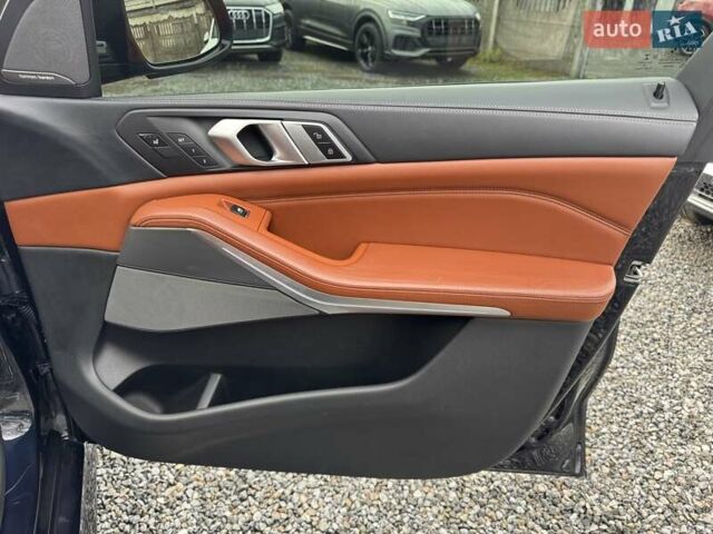 Чорний БМВ Х5, об'ємом двигуна 4.39 л та пробігом 112 тис. км за 51900 $, фото 4 на Automoto.ua