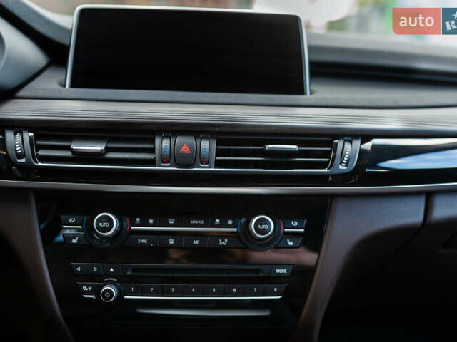 Черный БМВ Х5, объемом двигателя 2 л и пробегом 80 тыс. км за 37000 $, фото 9 на Automoto.ua