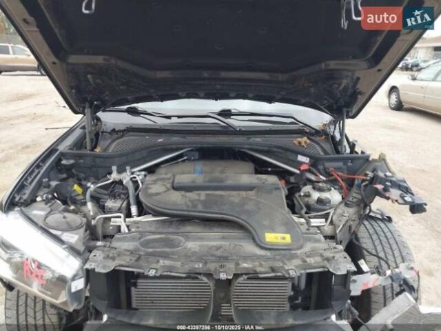 Черный БМВ Х5, объемом двигателя 2 л и пробегом 73 тыс. км за 9800 $, фото 5 на Automoto.ua