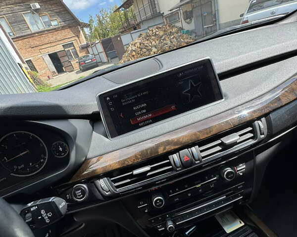 Черный БМВ Х5, объемом двигателя 2 л и пробегом 54 тыс. км за 37700 $, фото 17 на Automoto.ua