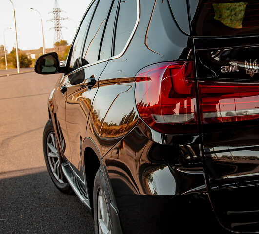 Черный БМВ Х5, объемом двигателя 2 л и пробегом 211 тыс. км за 39900 $, фото 10 на Automoto.ua