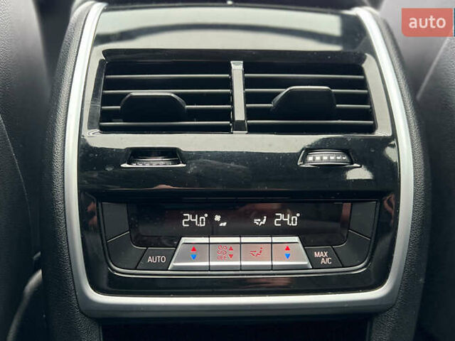 Чорний БМВ Х5, об'ємом двигуна 3 л та пробігом 200 тис. км за 40500 $, фото 23 на Automoto.ua