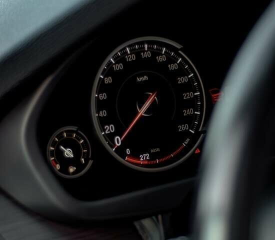 Черный БМВ Х5, объемом двигателя 2 л и пробегом 212 тыс. км за 38900 $, фото 6 на Automoto.ua