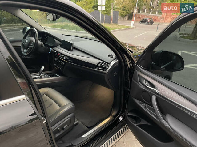 Чорний БМВ Х5, об'ємом двигуна 2 л та пробігом 117 тис. км за 33900 $, фото 29 на Automoto.ua