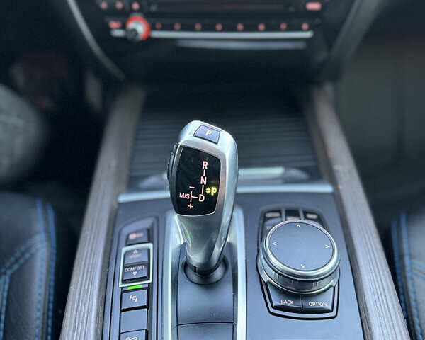 Черный БМВ Х5, объемом двигателя 2 л и пробегом 100 тыс. км за 35000 $, фото 112 на Automoto.ua