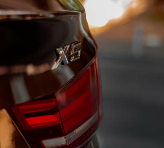 Черный БМВ Х5, объемом двигателя 2 л и пробегом 211 тыс. км за 39900 $, фото 9 на Automoto.ua