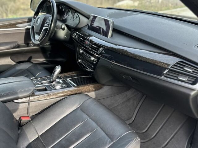 Черный БМВ Х5, объемом двигателя 2 л и пробегом 100 тыс. км за 28700 $, фото 6 на Automoto.ua