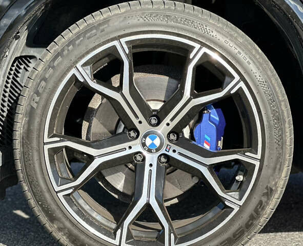 Чорний БМВ Х5, об'ємом двигуна 3 л та пробігом 150 тис. км за 45900 $, фото 6 на Automoto.ua