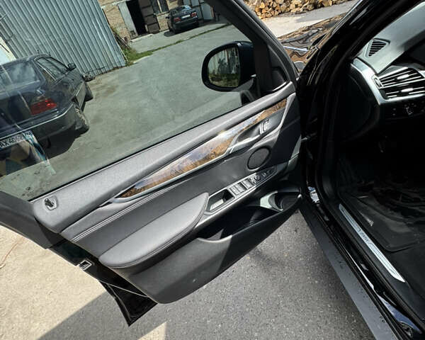 Черный БМВ Х5, объемом двигателя 2 л и пробегом 54 тыс. км за 37700 $, фото 11 на Automoto.ua